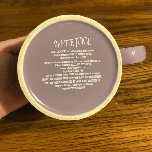 Warner Brothers Beetlejuice mug - Picture 5 of 5